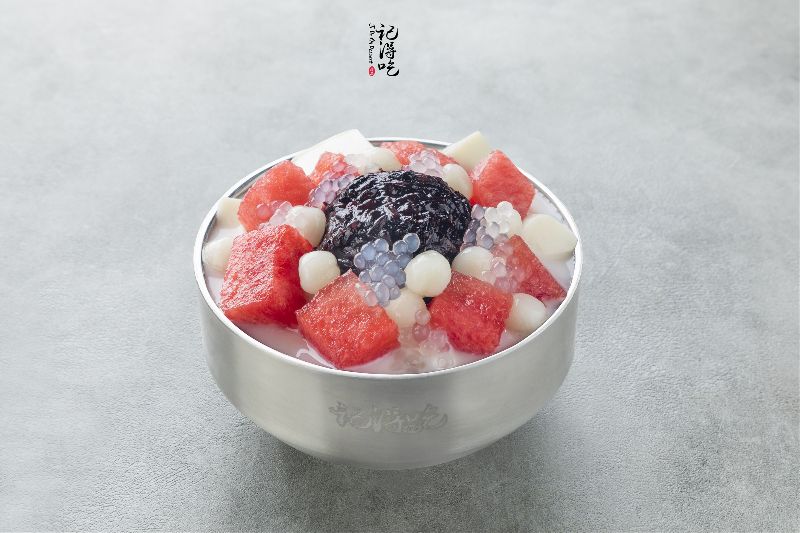 Milk Cube w Watermelon & Black Rice